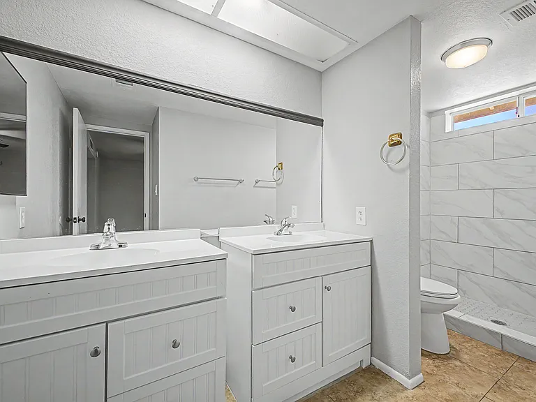 Primary bath