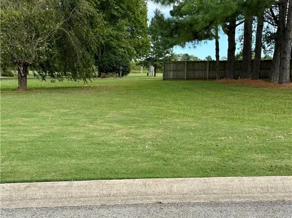 S Liberty Dr #65, Fayetteville, AR 72701