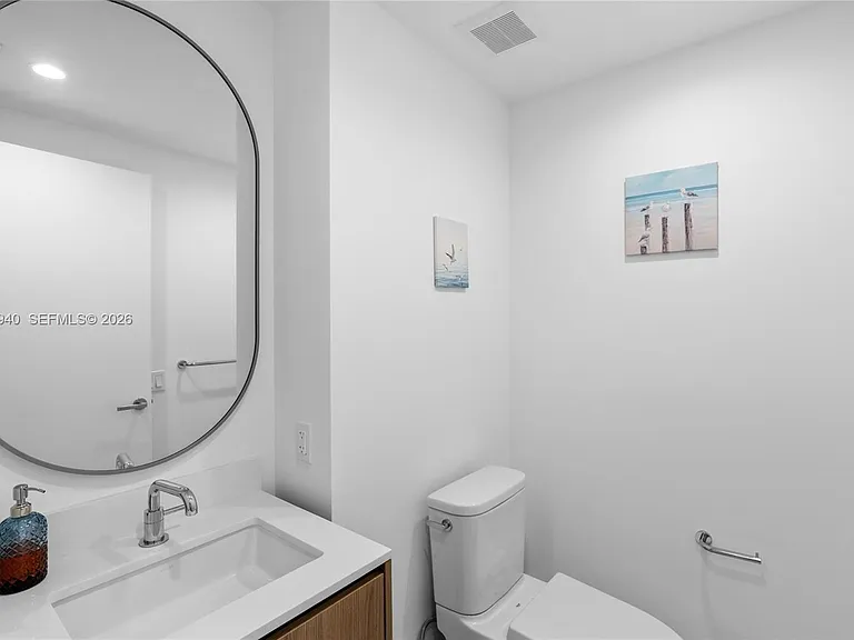 9221 E Bay Harbor Dr #408 — Photo 25