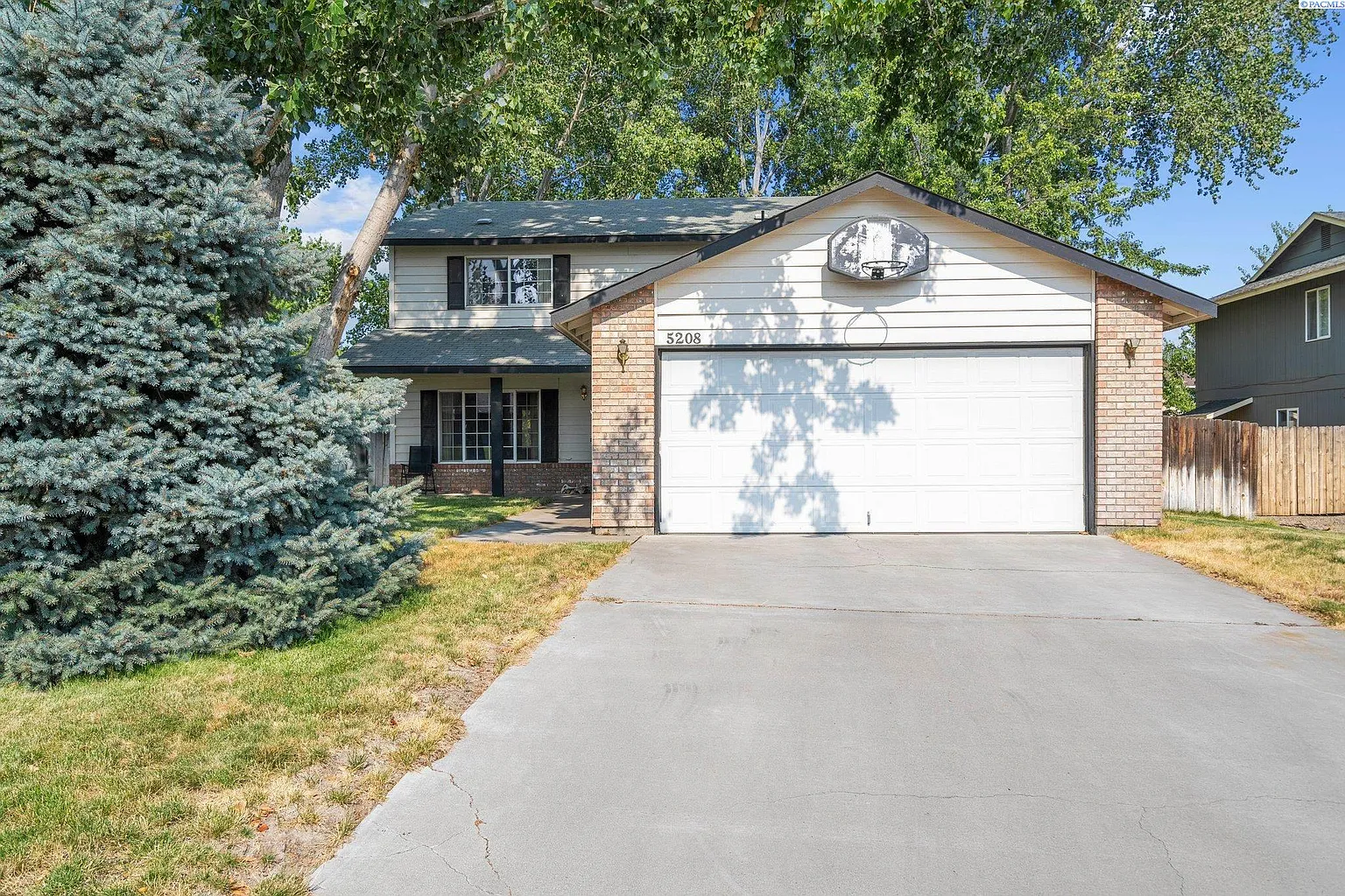 5208 Blue Heron Blvd photo 1
