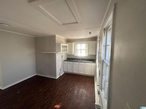 2nd image of 808 26th St SW
