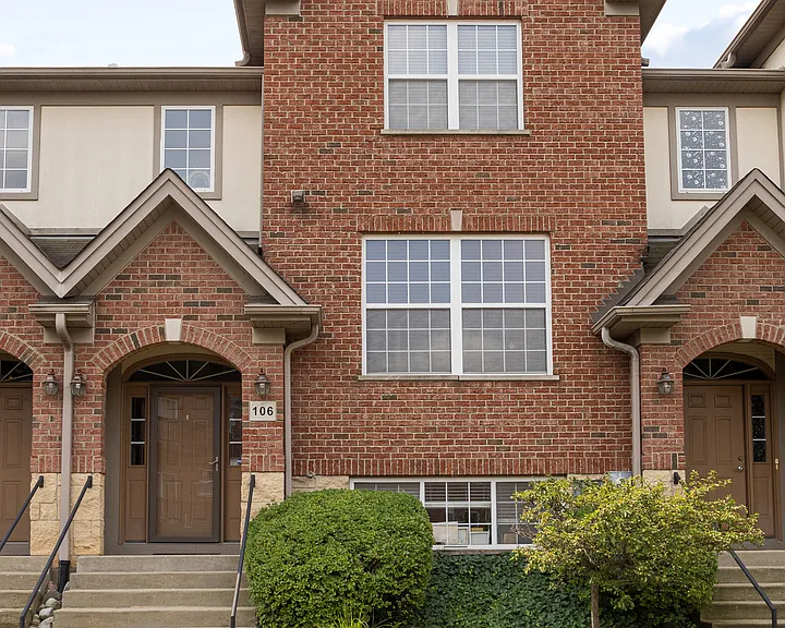 106 Creekbend Ct #106 — Photo 1