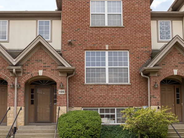 106 Creekbend Ct Unit 106, Mount Prospect, IL 60056