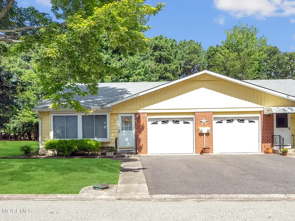 8A Jefferson Lane, Whiting, NJ 08759