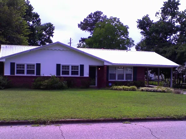 103 Country Club Mnr, Prattville, AL 36067