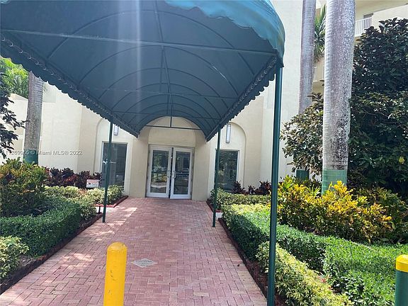 4th image of 10770 NW 66th St APT 503