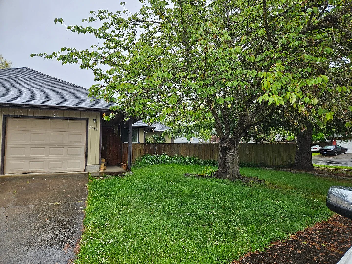 2594cu — Photo 1