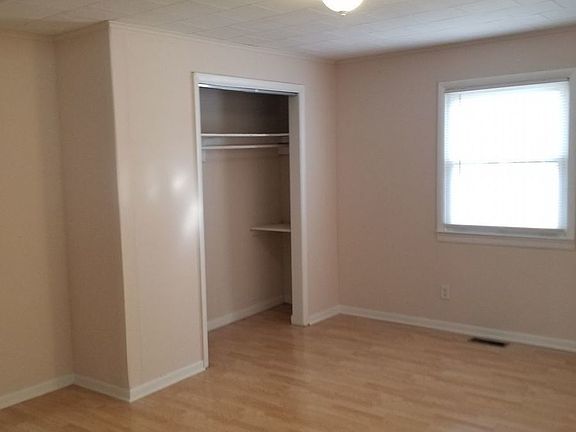 5th image of 4312 W Bertha St