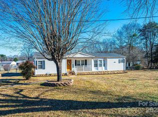 3569 Berry Rd, Connelly Springs, NC 28612