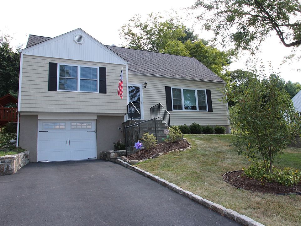 1st image of 8 Haymont Ter