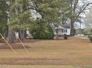 906 Hunter Hill Rd, Rocky Mount, NC 27804