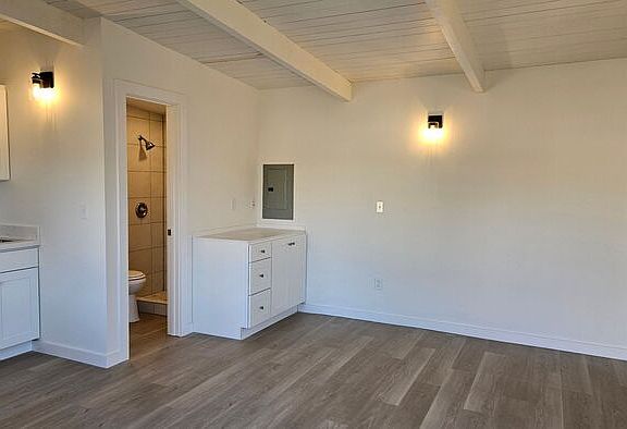 4th image of 12605 Pacific Ave S APT 8