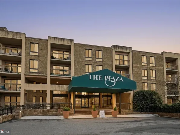 803 N Howard St APT 152, Alexandria, VA 22304