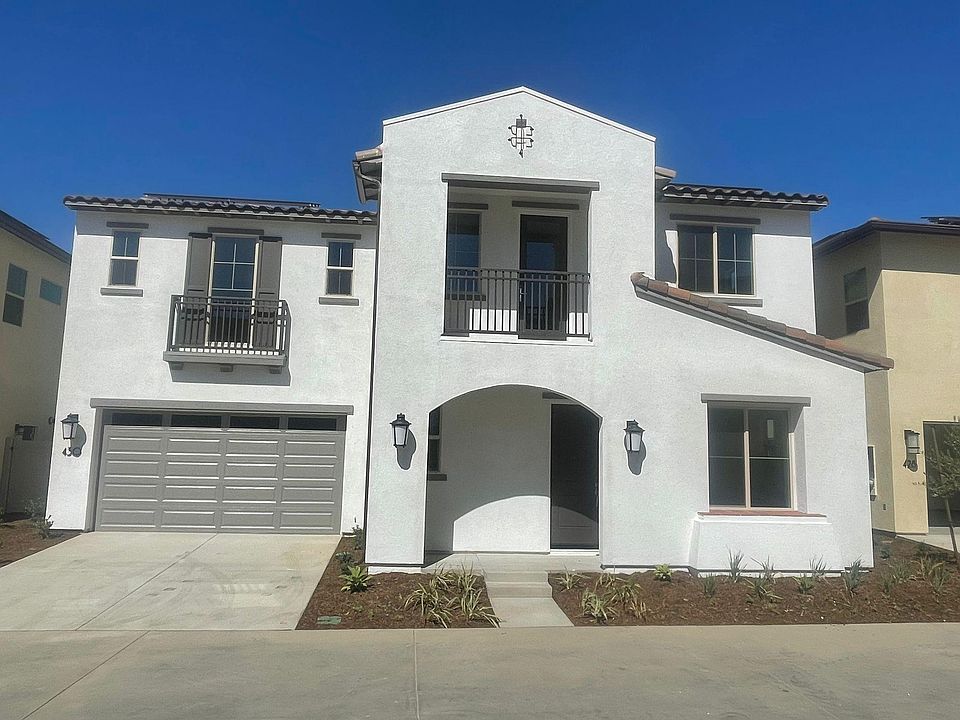 1st image of 430 Clubhouse Dr