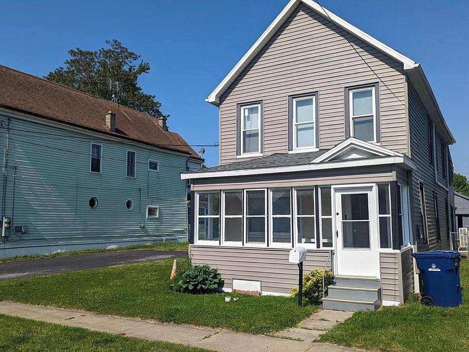 1st image of 28 Sidway St #B