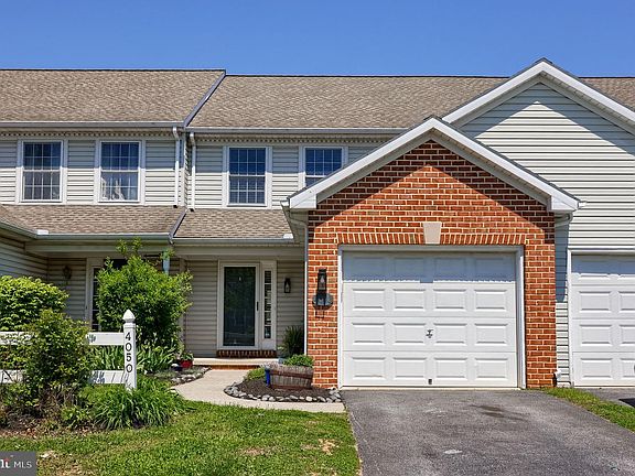 2nd image of 4050 Parkside Ct