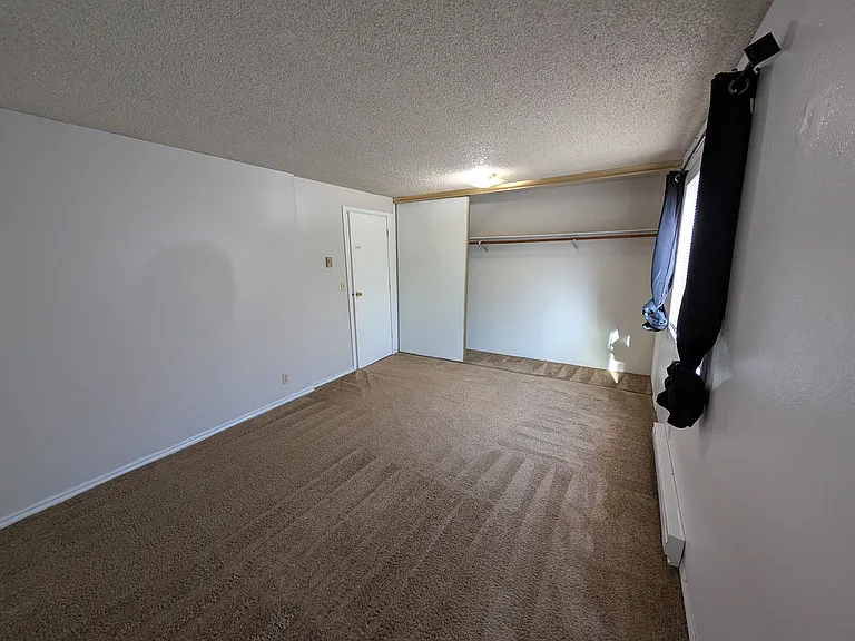 4452 Liberty Rd S — Photo 11