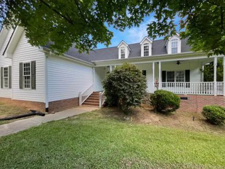 221 Black Forest Dr — Photo 1