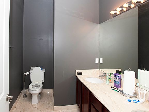 2nd image of 908 N Elston Ave Unit 103