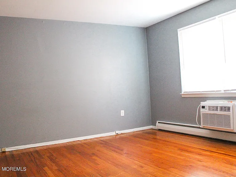 364 Westwood Ave #29 — Photo 8