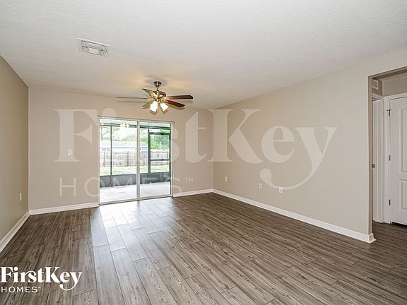 2nd image of 280 Edgevale Rd SE