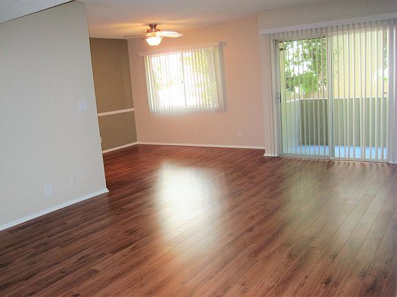 4th image of 366 S Mentor Ave APT 108