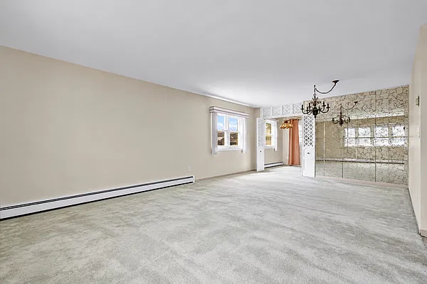 Living room, photo 1