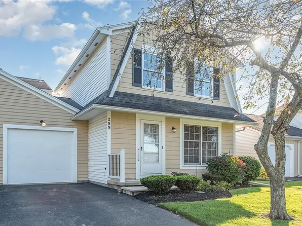 289 Deerhurst Ln, Webster, NY 14580