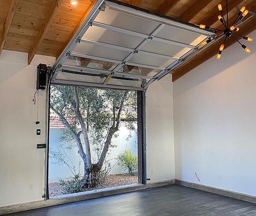 2nd image of 48 W Santa Clara St