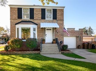 2458 S 3rd Ave, North Riverside, IL 60546