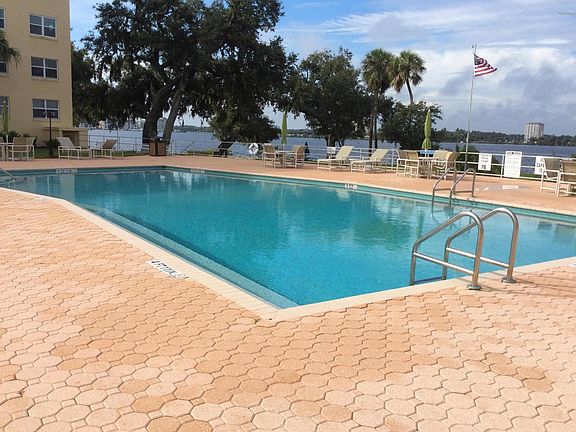3rd image of 1224 S Peninsula Dr APT 220