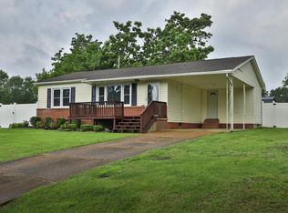 301 Belair Dr, Greenfield, TN 38230