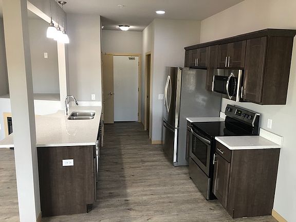 2nd image of 6052 Driscoll Dr #6052