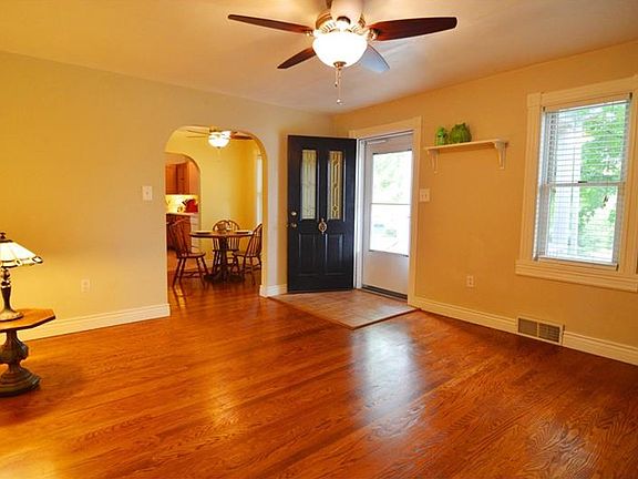 4th image of 1462 Monastery Dr