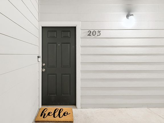 3rd image of 8944 Fox Dr Unit 203