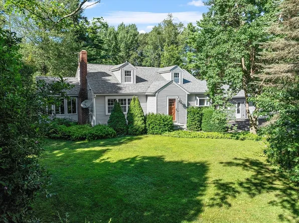 42 New Salem Rd, Petersham, MA 01366