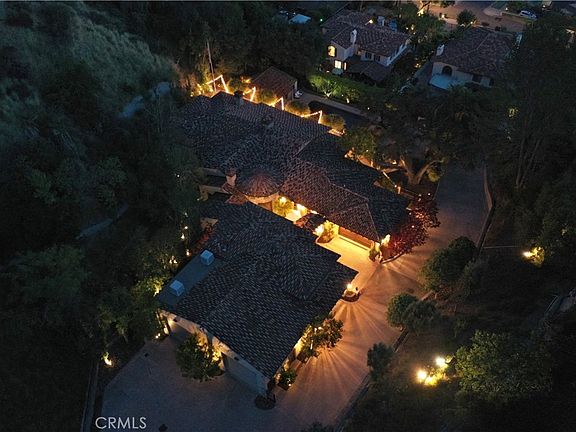 5th image of 905 Crescent Dr