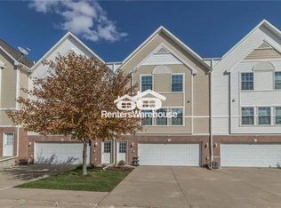 1228 SE Village View Ln, Ankeny, IA 50021