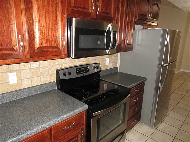 1279 Coan Dr — Photo 4