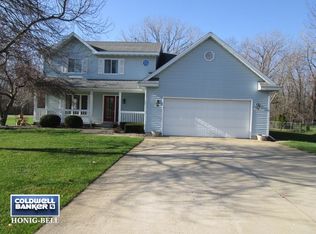 35830 S Linden Ln, Custer Park, IL 60481
