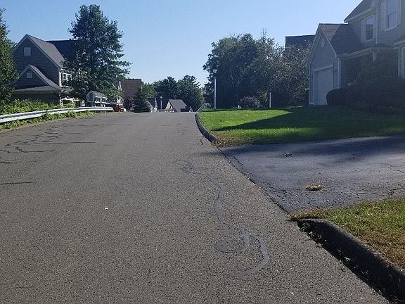 Exterior Neighborhood (street photo)
