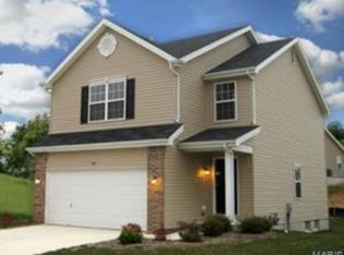 1320 Commons Cir, Saint Charles, MO