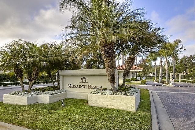 Monarch Beach Guard Gated on St. Regis Golf Course