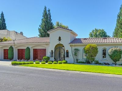 15200 De La Cruz Dr, Rancho Murieta, CA, 95683