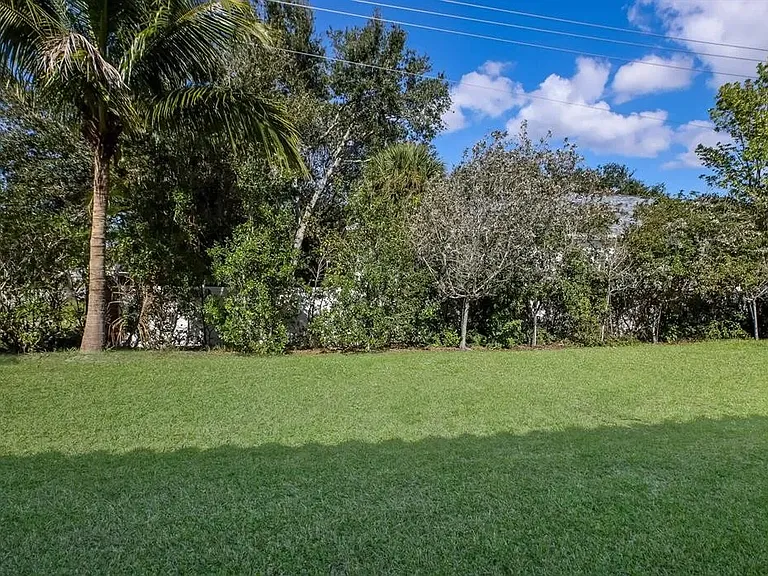 4400 Conchfish Ln — Photo 16