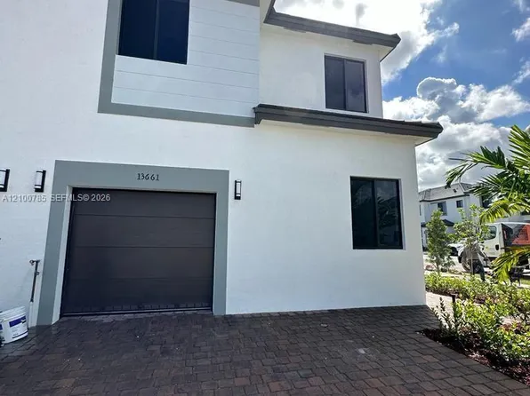 13661 SW 157th Pl, Miami, FL 33196