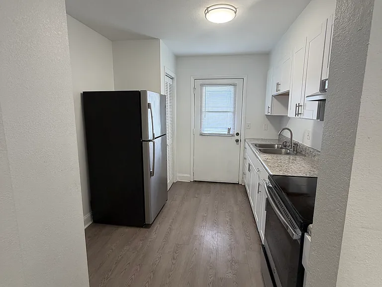 Tyndall Pointe — Photo 16