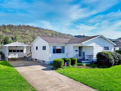 216 North 2nd Ave, Paden City, WV, 26159