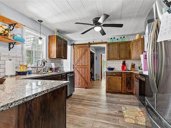 4th image of 2084 Thurmond Road
