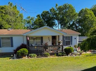 428 Pointe Ln, Lafayette, TN 37083